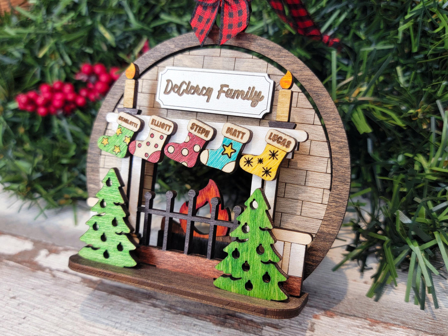 Personalized Family Fireplace Ornament – 3D Wooden Christmas Scene with Custom Names on Stockings & Family Name Engraved