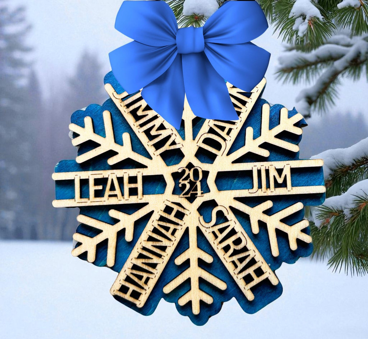 Personalized Family Christmas Ornament – Custom Wooden Snowflake Ornament with Names, Handmade Engraved Holiday Keepsake