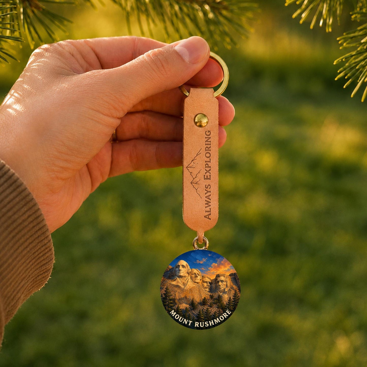 Mount Rushmore Keychain, National Memorial Charm Keychain, Personalized Engraved Gift, South Dakota Souvenir, Adventure Travel Gift